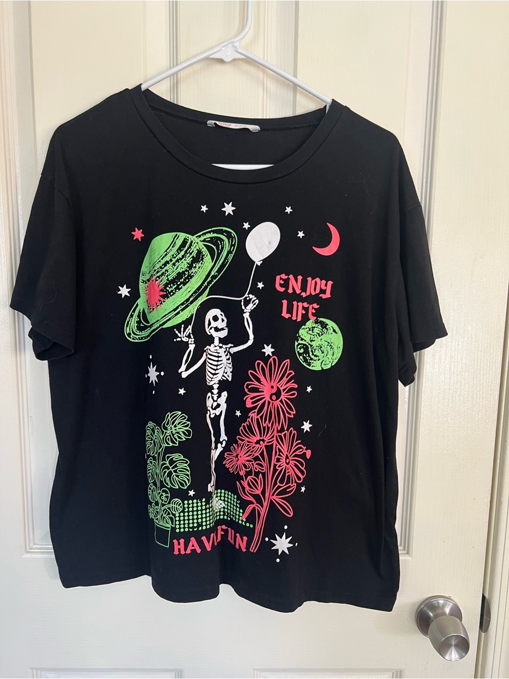 ROMWE Black Skeleton Space Floral Graphic Tee Large